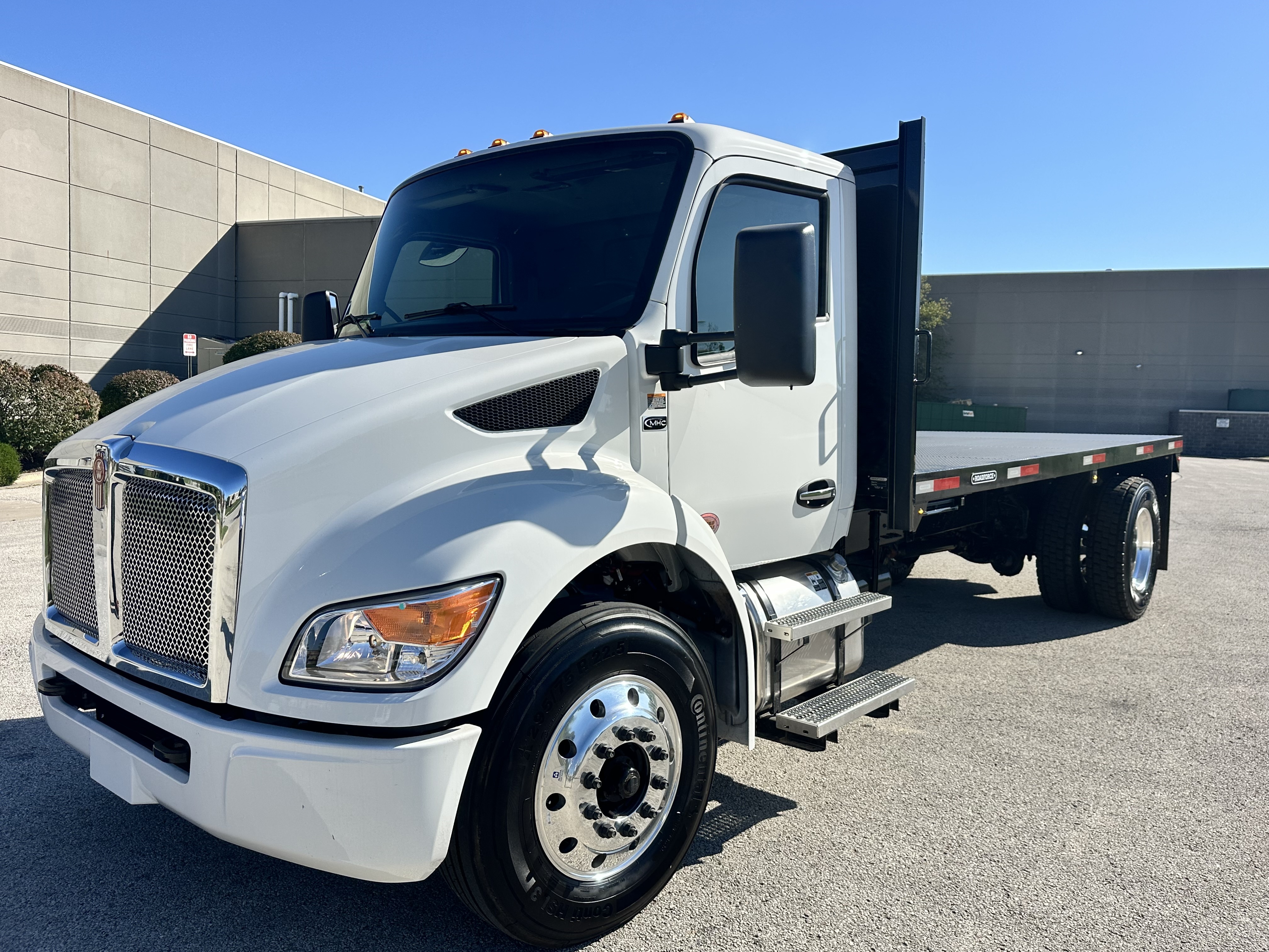 2027 KENWORTH T380 in Olathe, KS