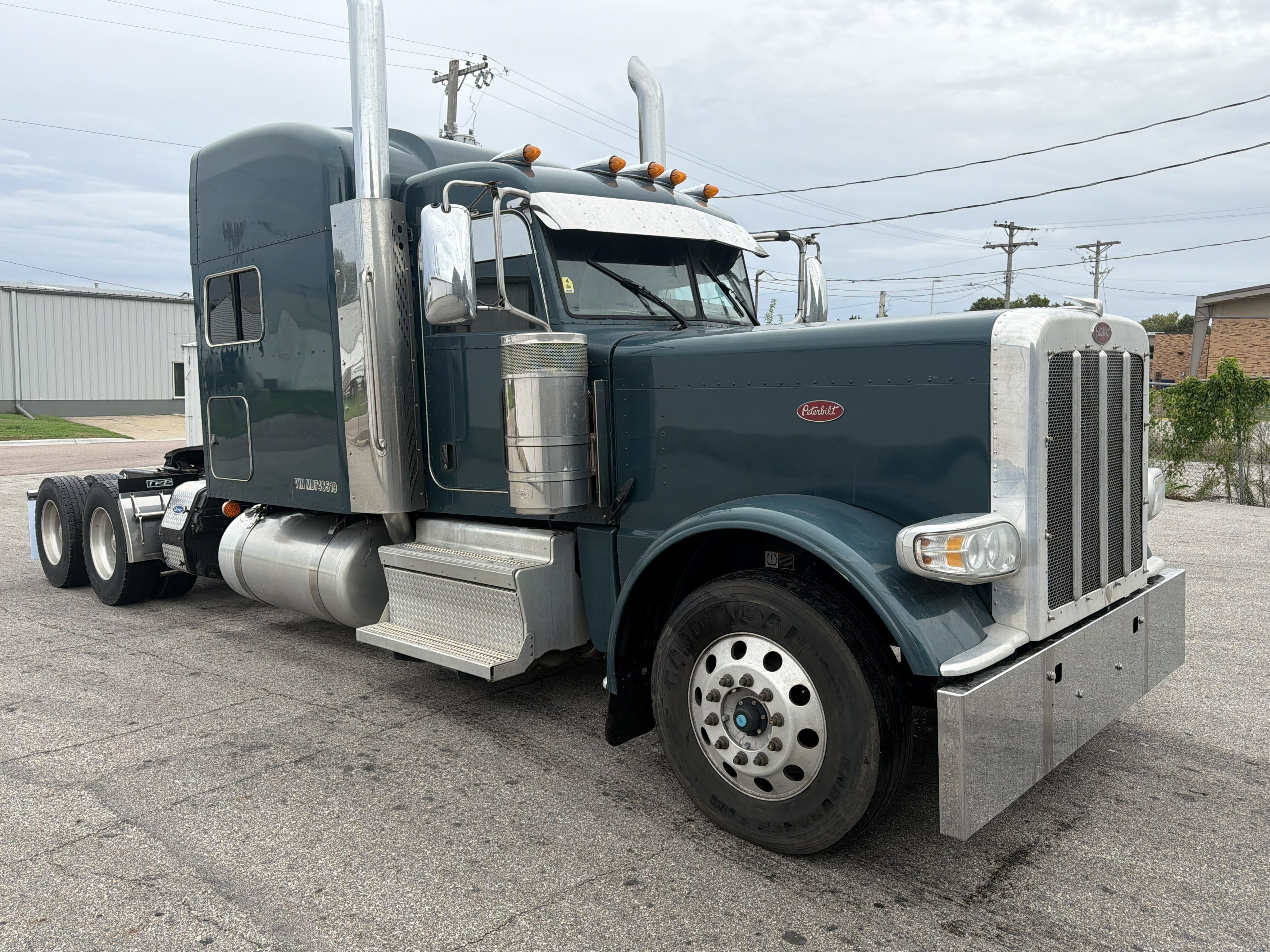 2021 PETERBILT 389 in Omaha, NE
