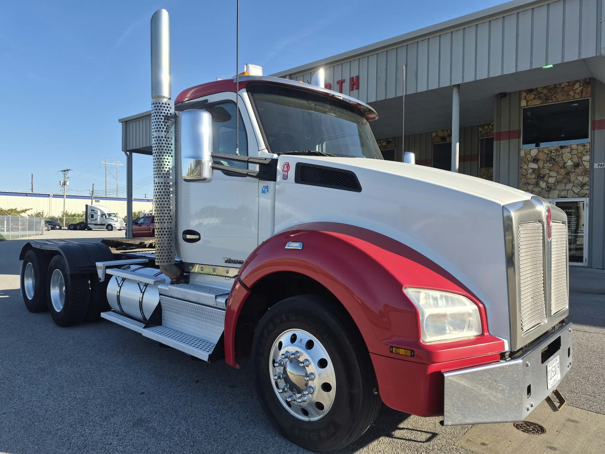 2018 KENWORTH T880 in Rock Island, IL