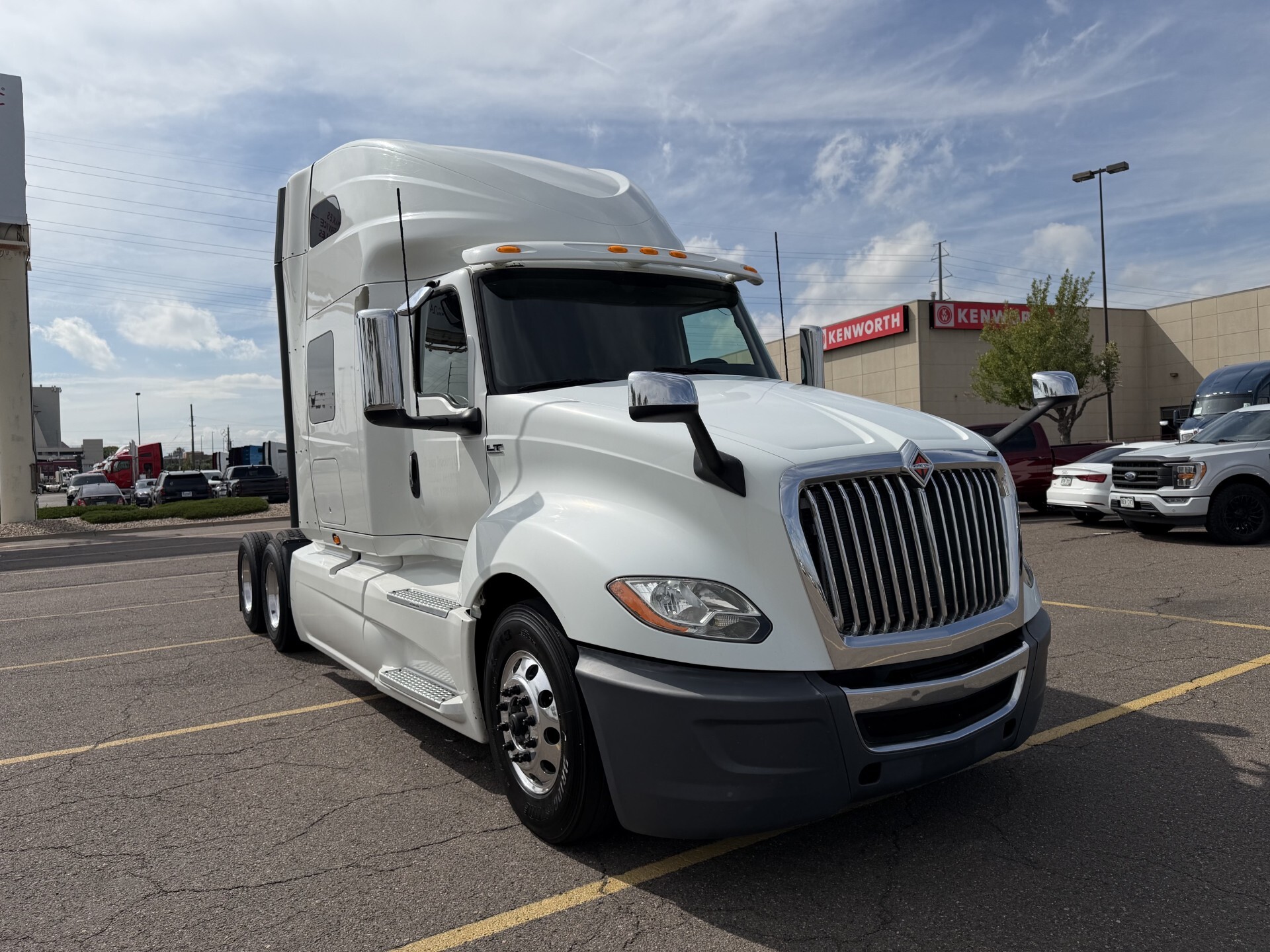 2019 INTERNATIONAL LT625 in Denver, CO