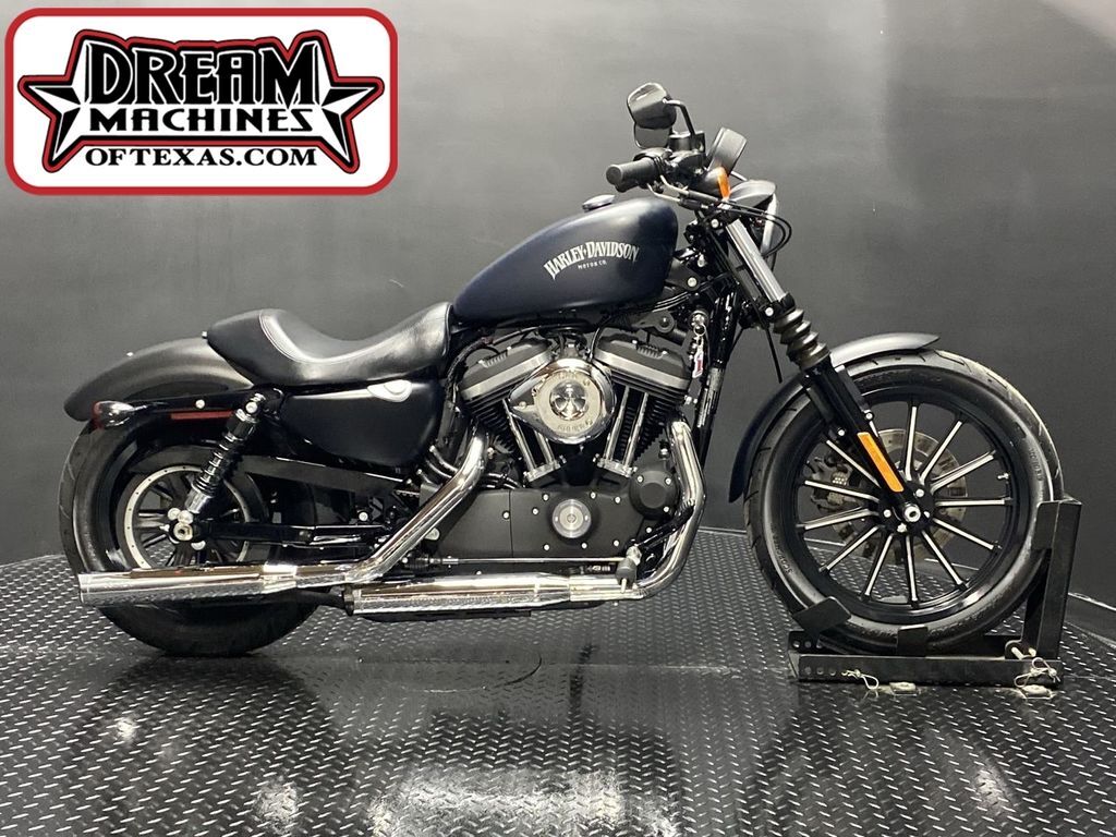 2015 Harley-Davidson® XL883N - Sportster® Iron 883 IRON in Farmers Branch, TX