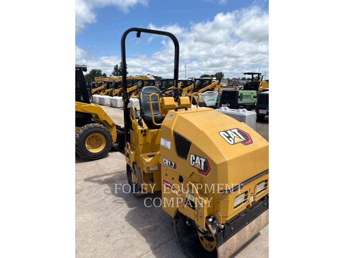 2024 CAT CB1.7-03 in Manhattan, KS