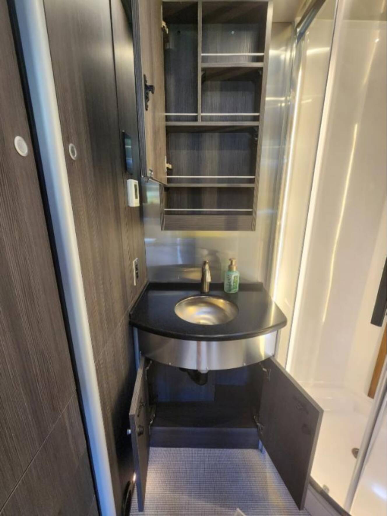 A photo of this 2021 Airstream Atlas MURPHY SUITE