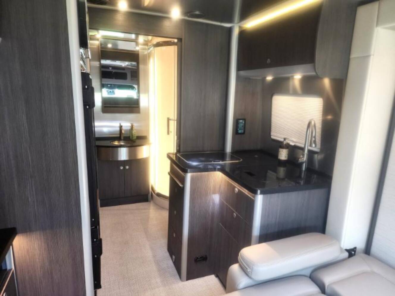 A photo of this 2021 Airstream Atlas MURPHY SUITE
