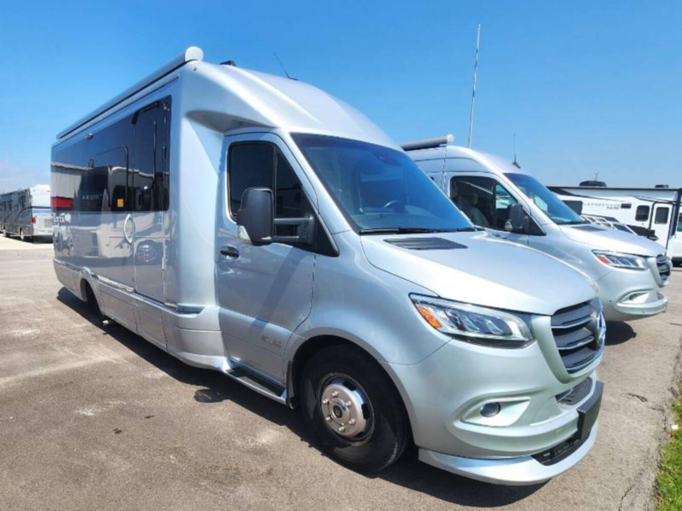 A photo of this 2021 Airstream Atlas MURPHY SUITE