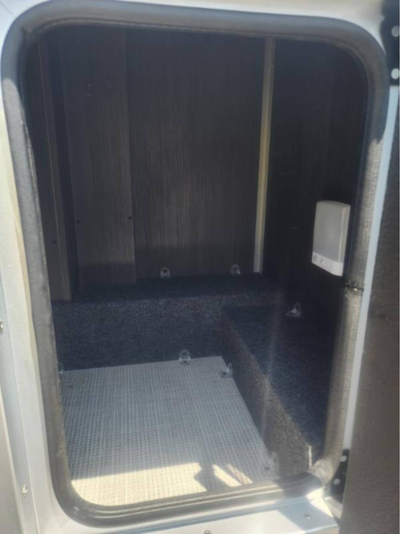 A photo of this 2021 Airstream Atlas MURPHY SUITE
