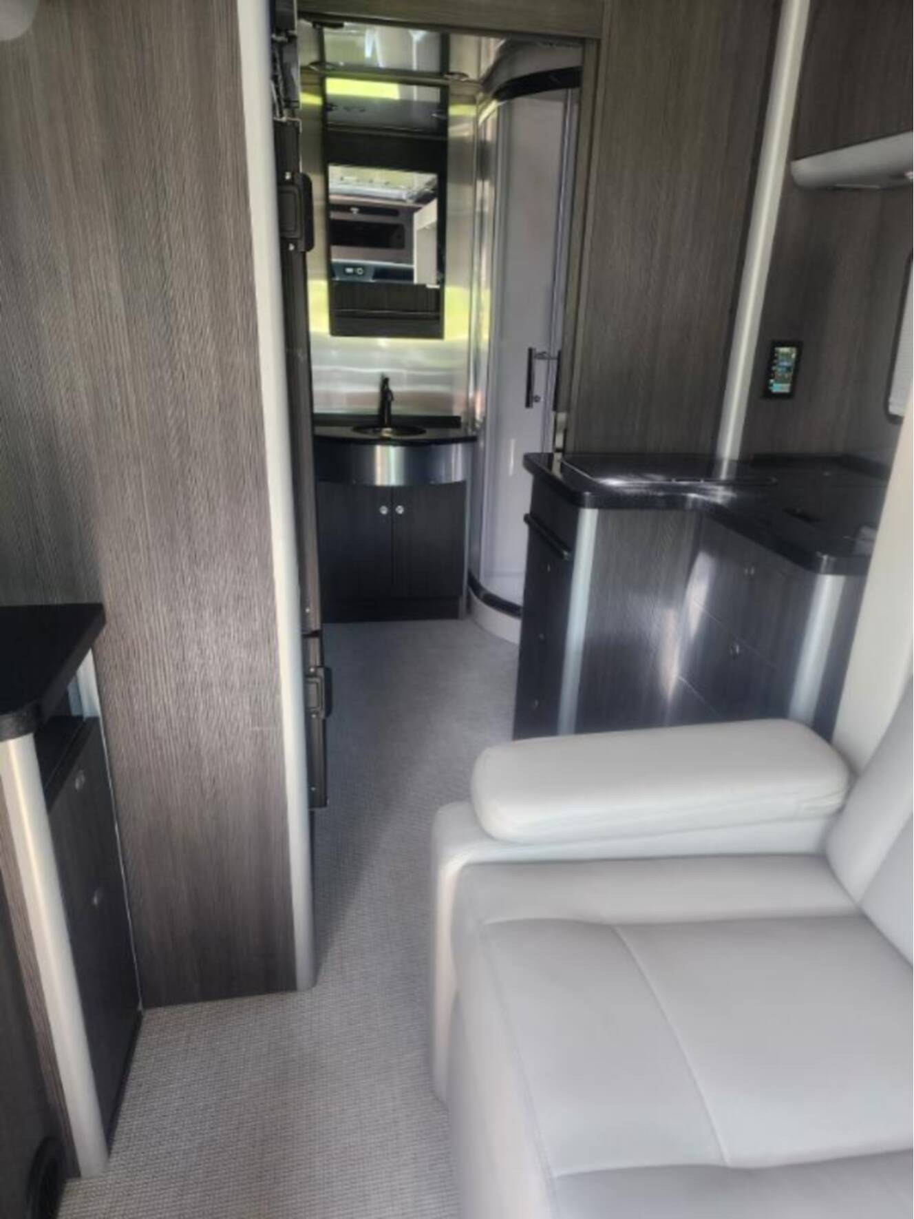 A photo of this 2021 Airstream Atlas MURPHY SUITE