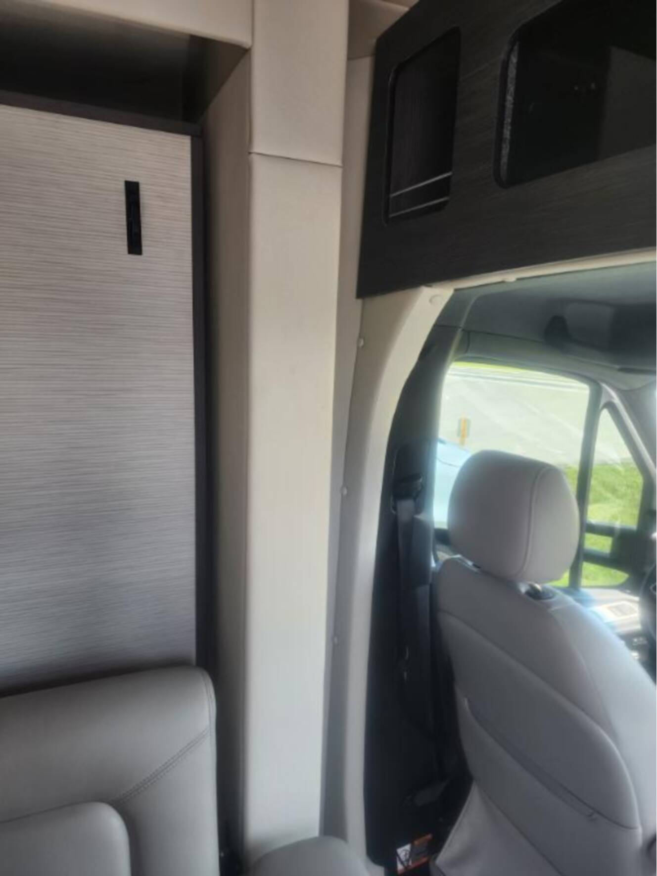 A photo of this 2021 Airstream Atlas MURPHY SUITE