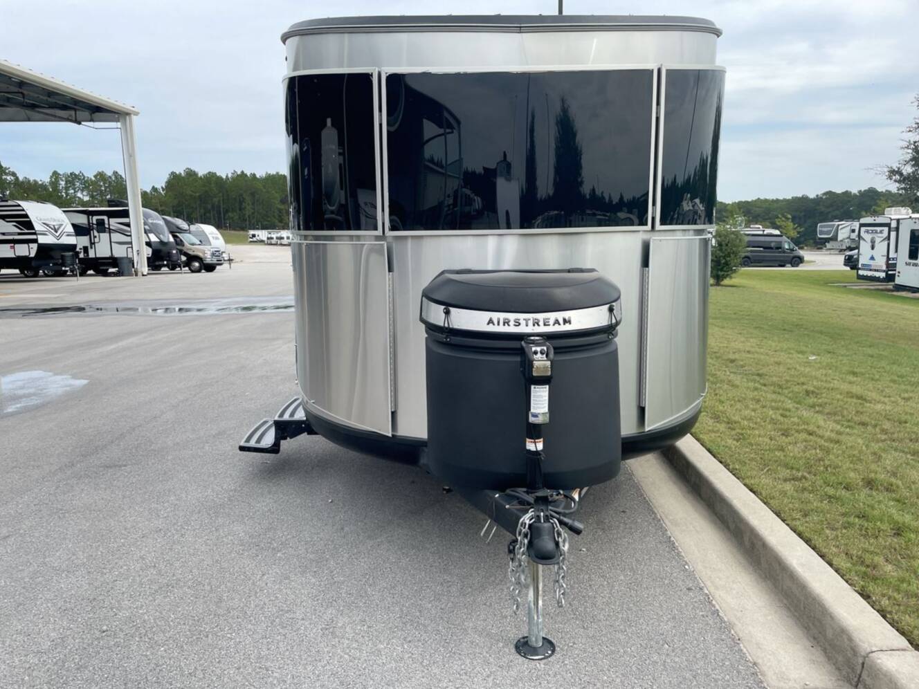 A photo of this 2025 Airstream Basecamp 20X