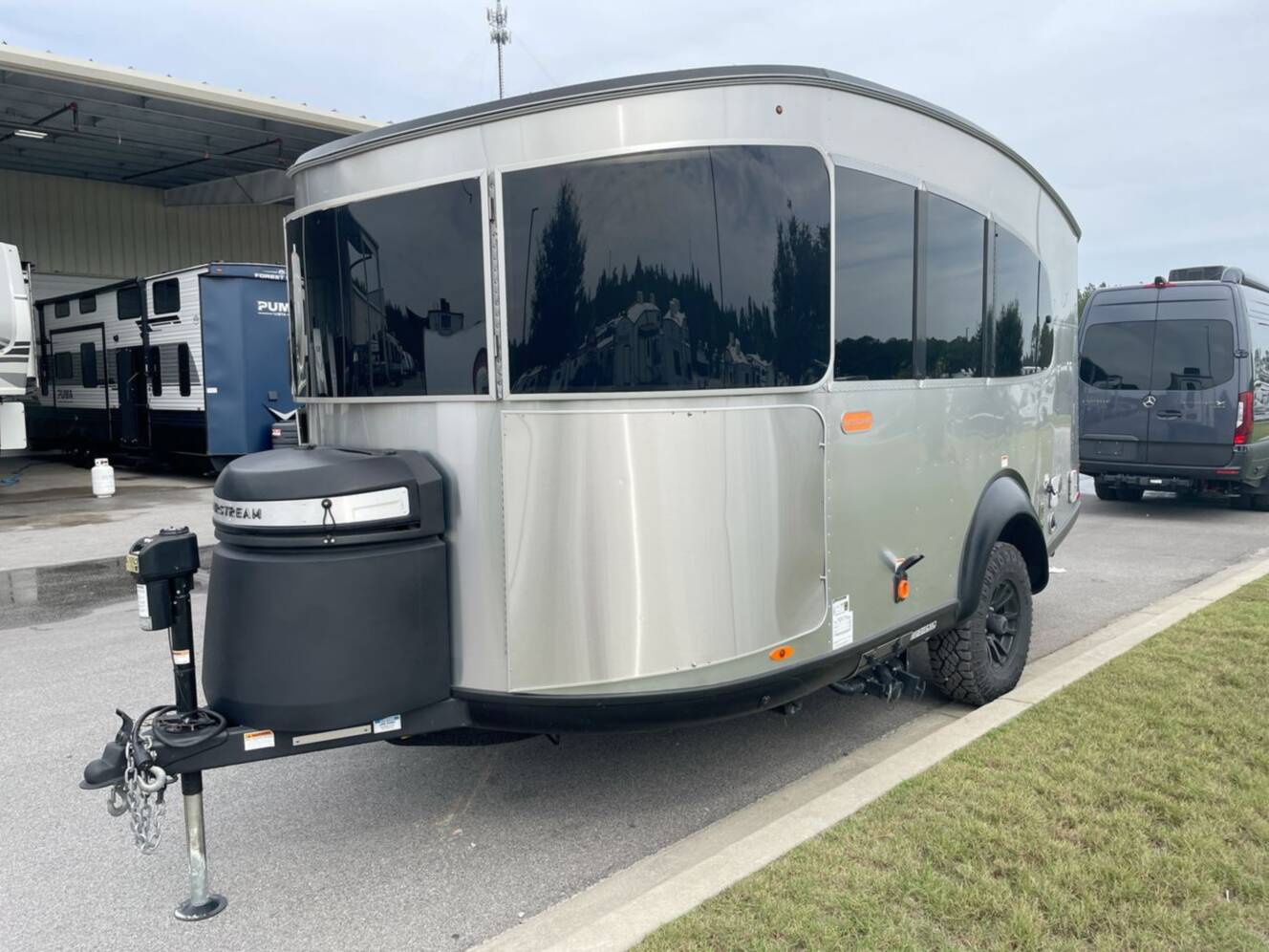 A photo of this 2025 Airstream Basecamp 20X