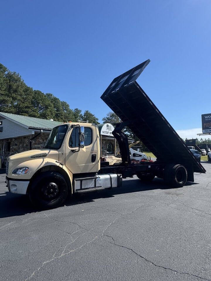 2014 FREIGHTLINER BUSINESS CLASS M2 106 in Denver, NC