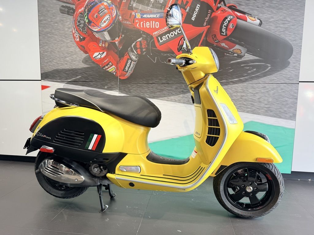 2018 Vespa GTS Super 300 Sport in pompano beach FL