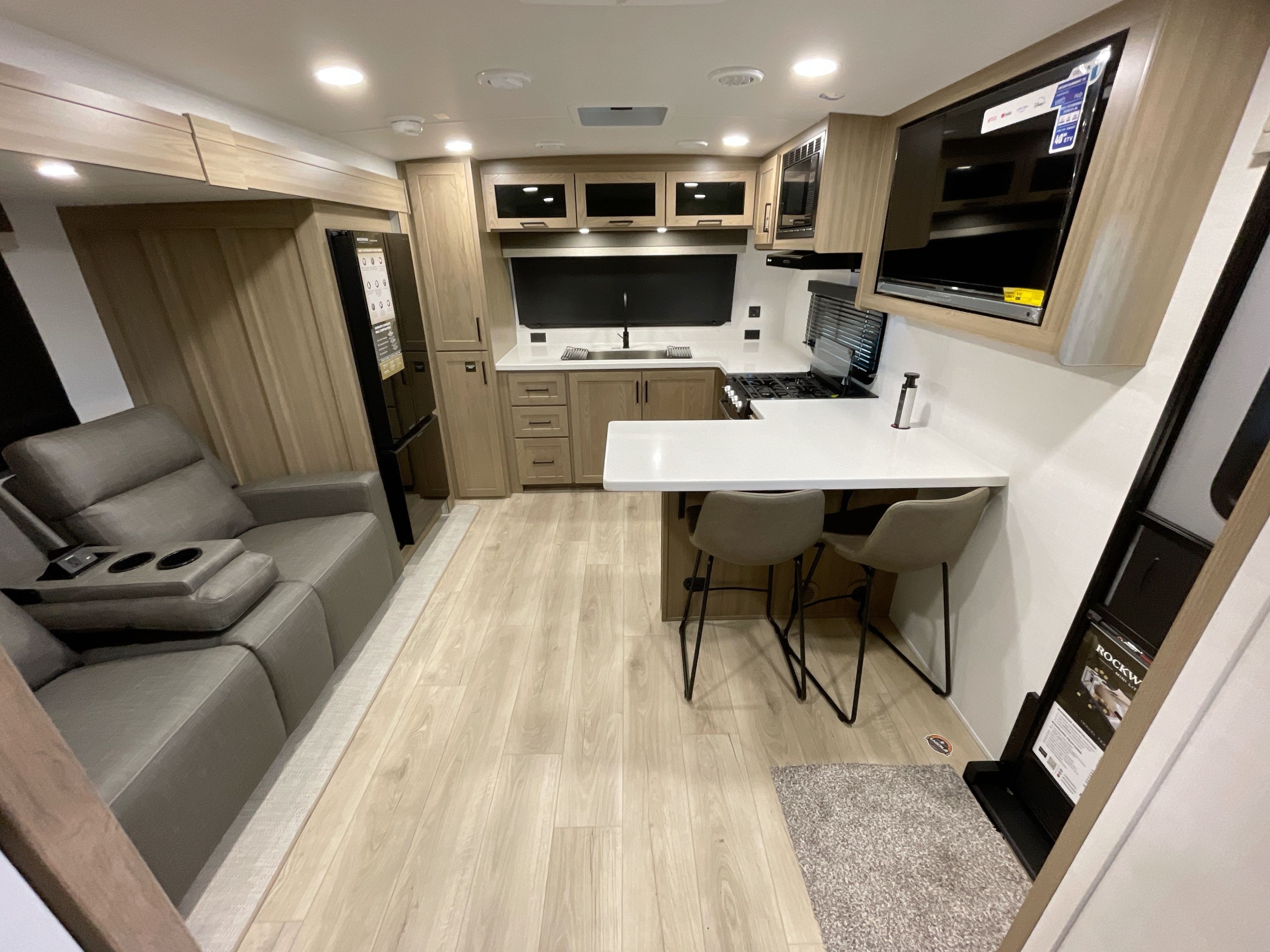 2027 Forest River ROCKWOOD MINI LITE 2523MBR in richmond IN