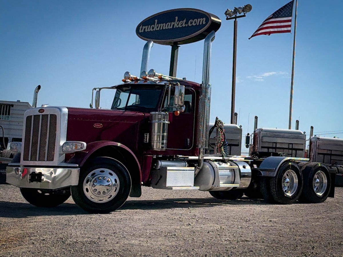 2023 PETERBILT 389 in Olive Branch, MS