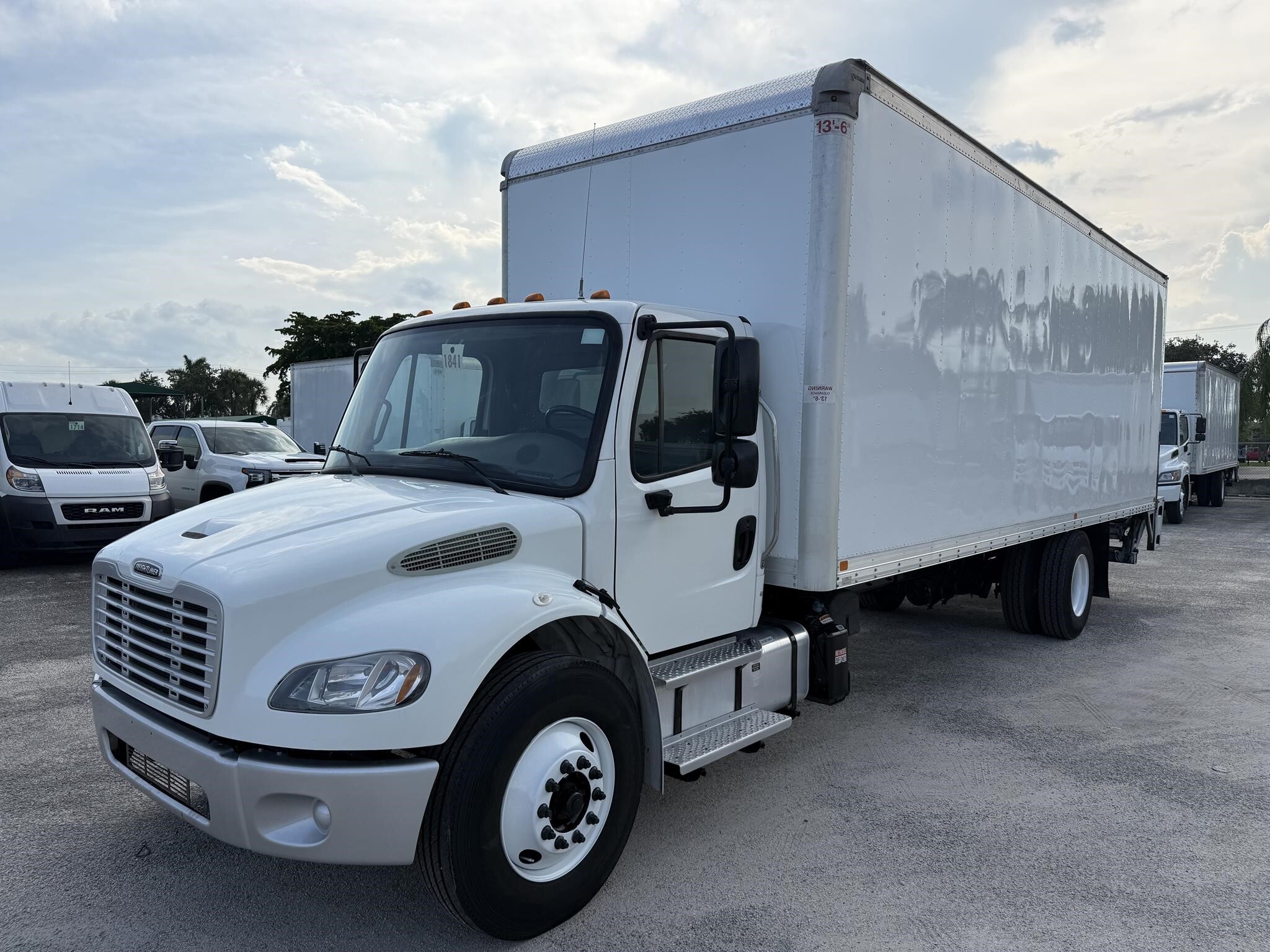 2022 FREIGHTLINER BUSINESS CLASS M2 106 in Ft Lauderdale, FL