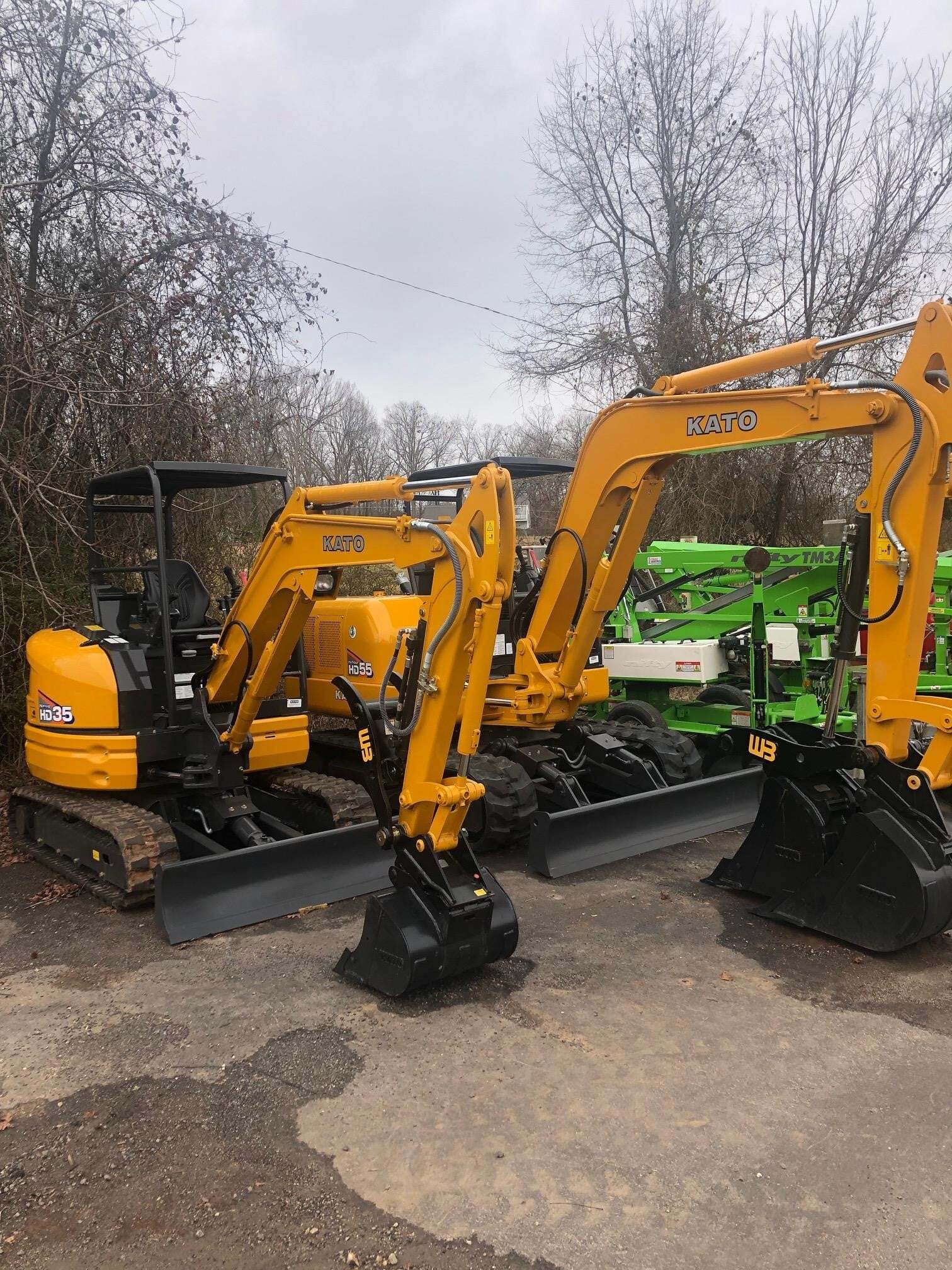 2026 KATO HD35N4 in Statesville, NC