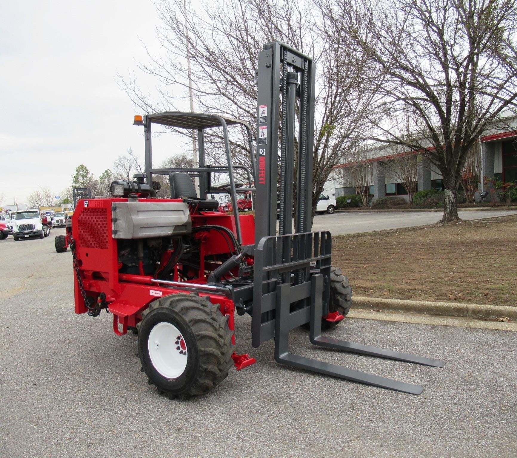 2005 MOFFETT M5500 in Tuscaloosa, AL