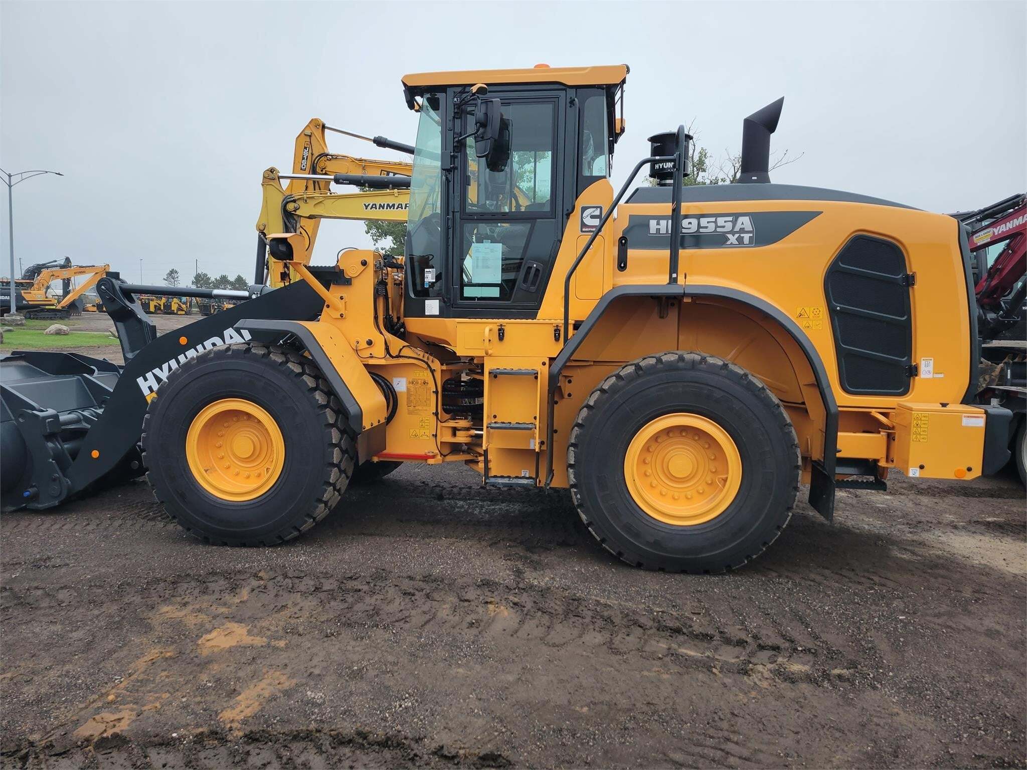 2024 HYUNDAI HL955AXT in Ottawa Lake, MI