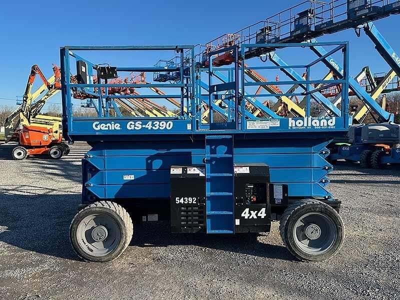 2017 GENIE GS4390RT in East Bethany, NY