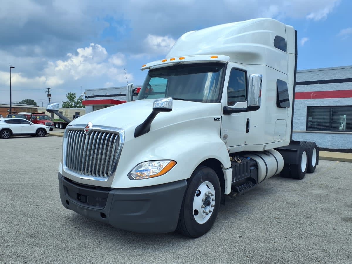 2019 INTERNATIONAL LT625 SLPR CAB in Cleveland, OH