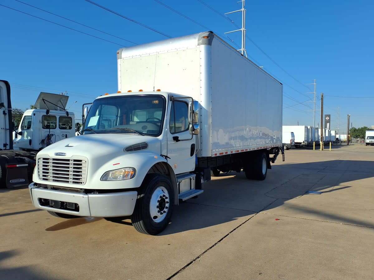 2021 FREIGHTLINER BUSINESS CLASS M2 106 in Dallas, TX