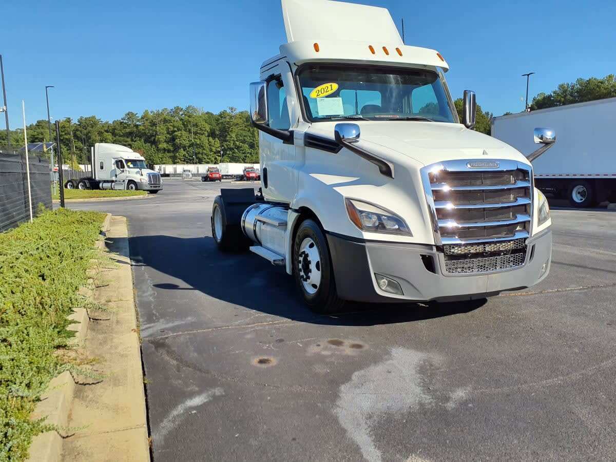 2021 FREIGHTLINER CASCADIA 126 in Atlanta, GA