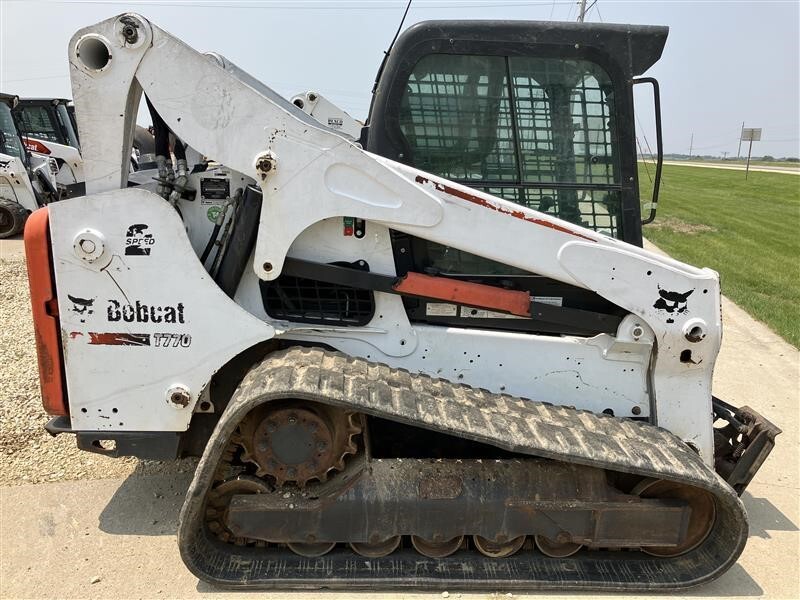2016 BOBCAT T770 in Farley, IA