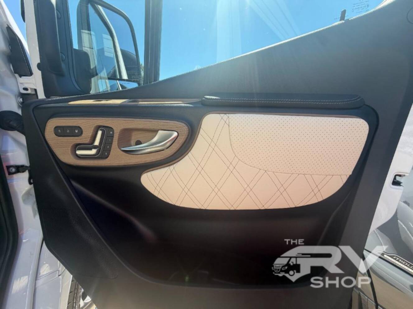 A photo of this 2027 Midwest Automotive Designs Luxe Cruiser D6