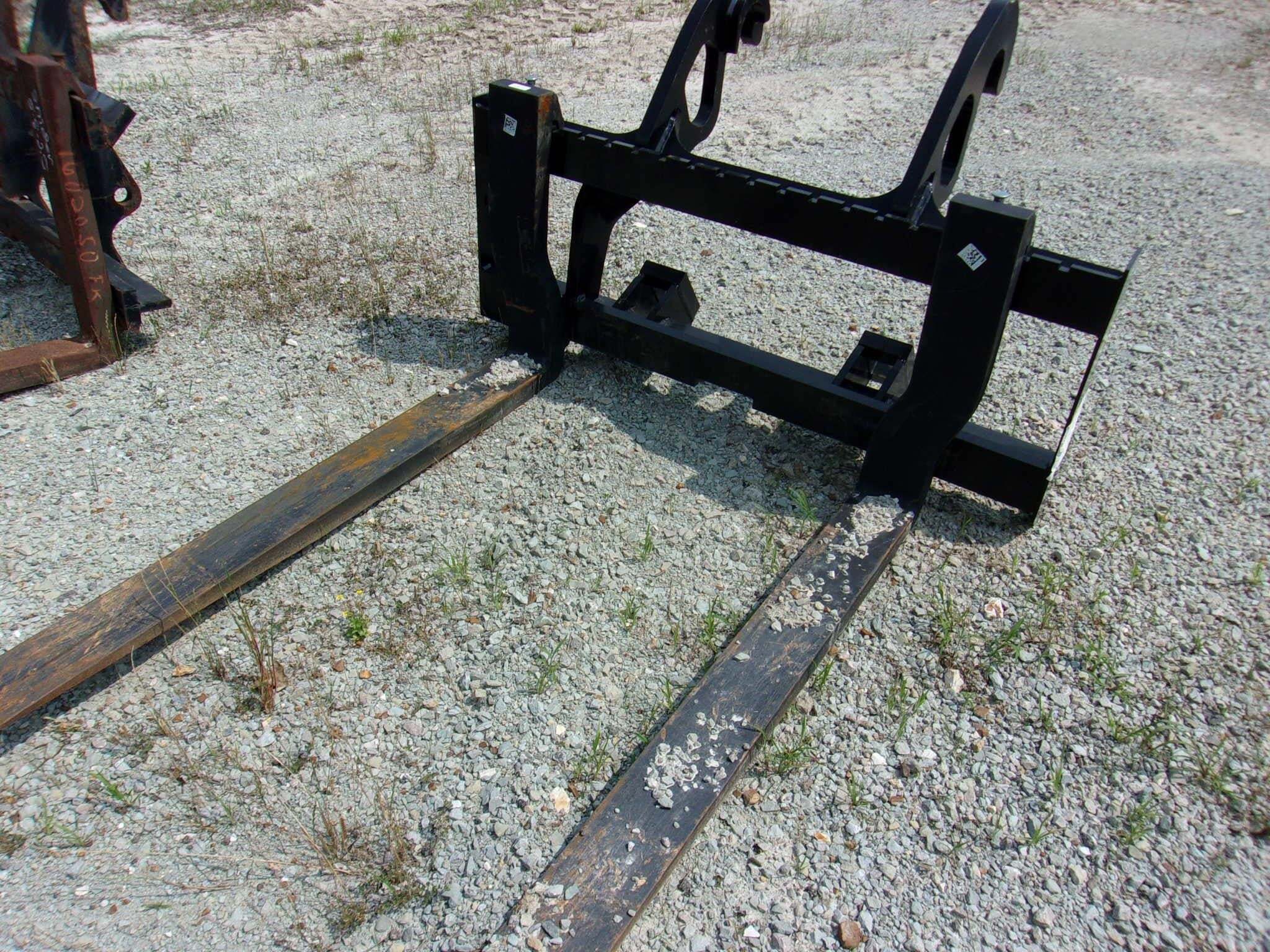 CATERPILLAR Attachment in Jackson, TN