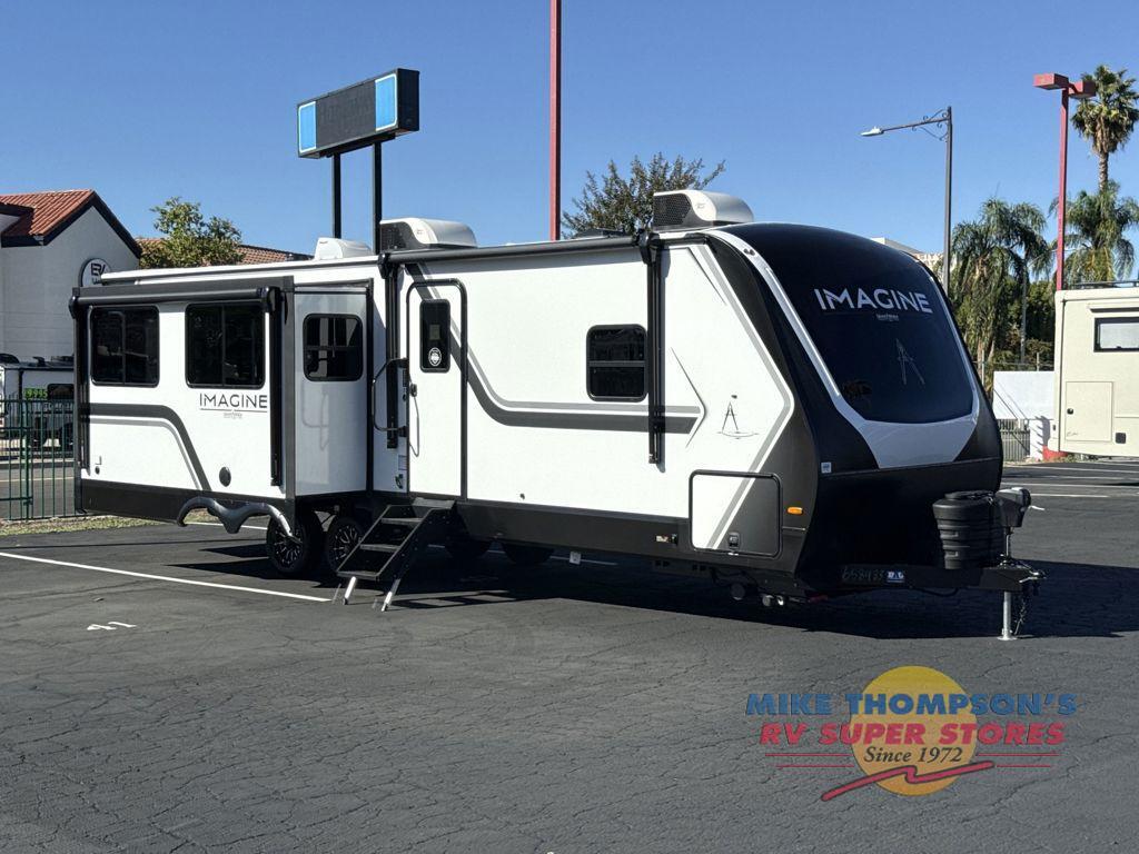2027 Grand Design Imagine 2970RL in colton CA