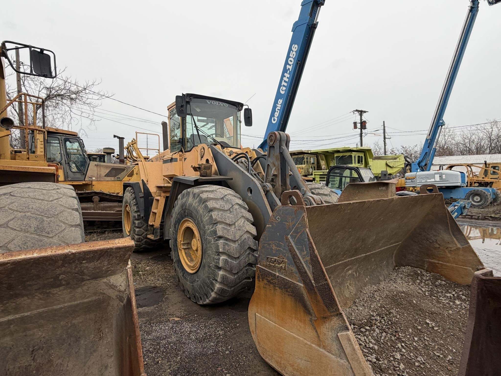 1994 VOLVO L180 in Rochester, NY