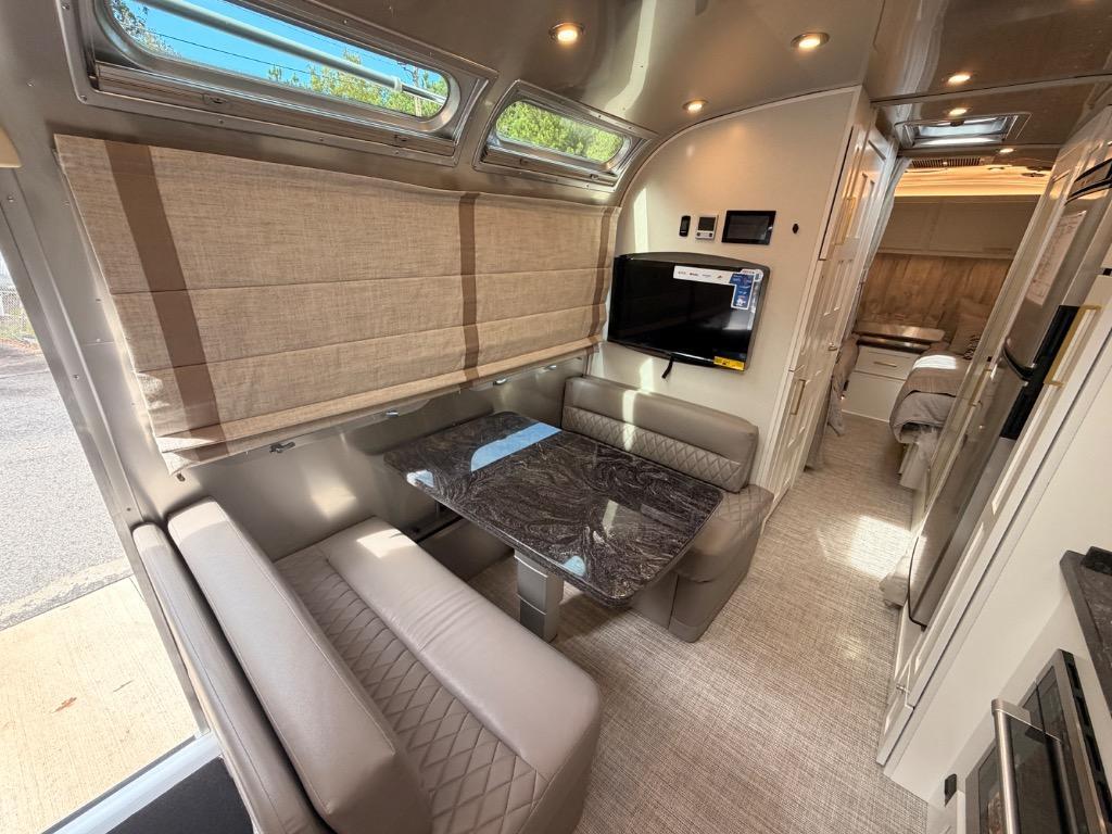 2027 Airstream Classic 28RB Twin in monroe NC