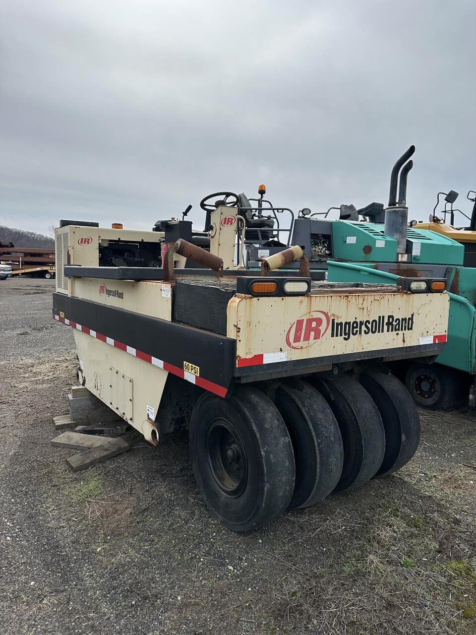 2003 INGERSOLL-RAND PT125R in North Haven, CT