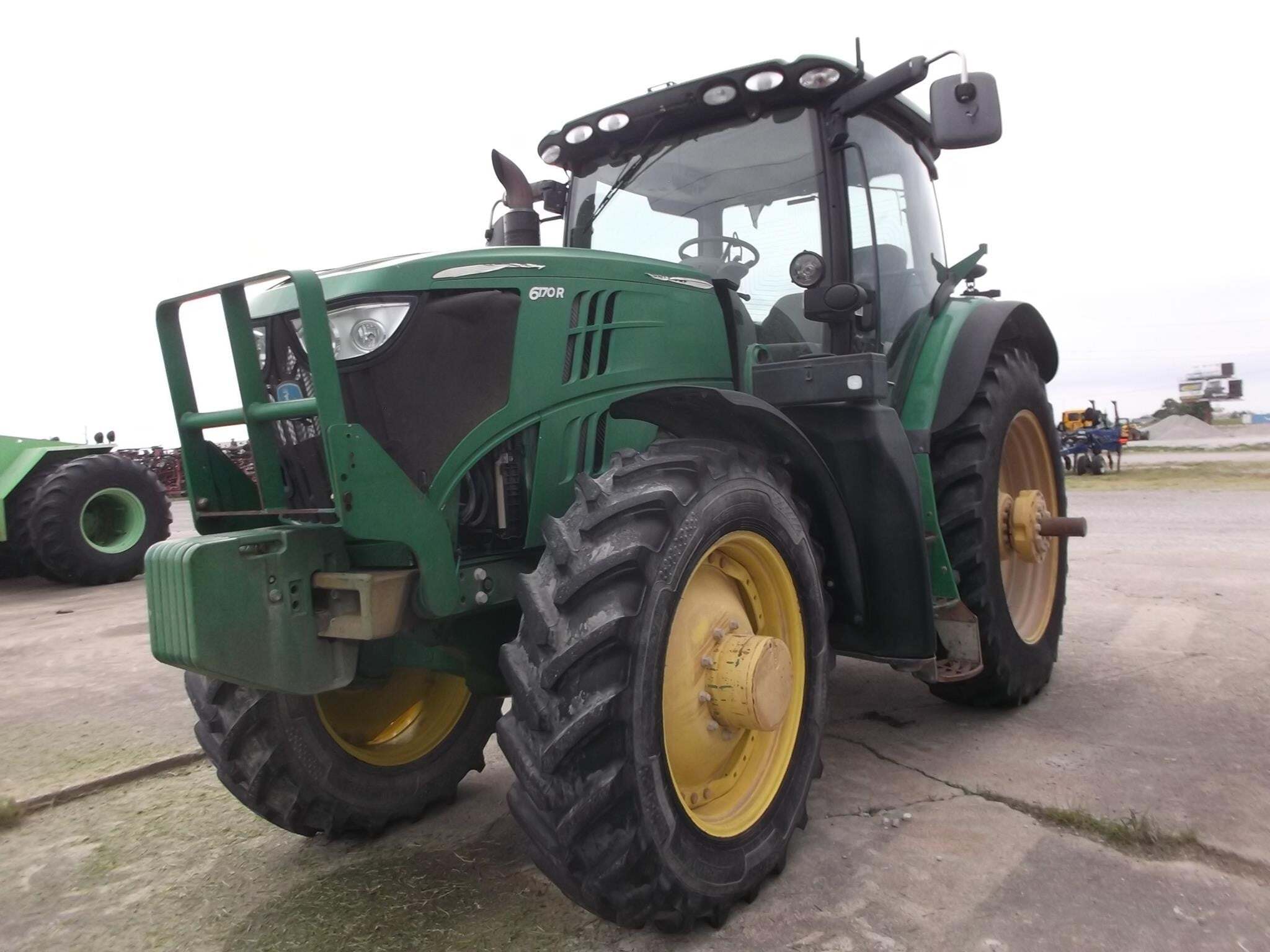2012 JOHN DEERE 6170R in Hamel, IL
