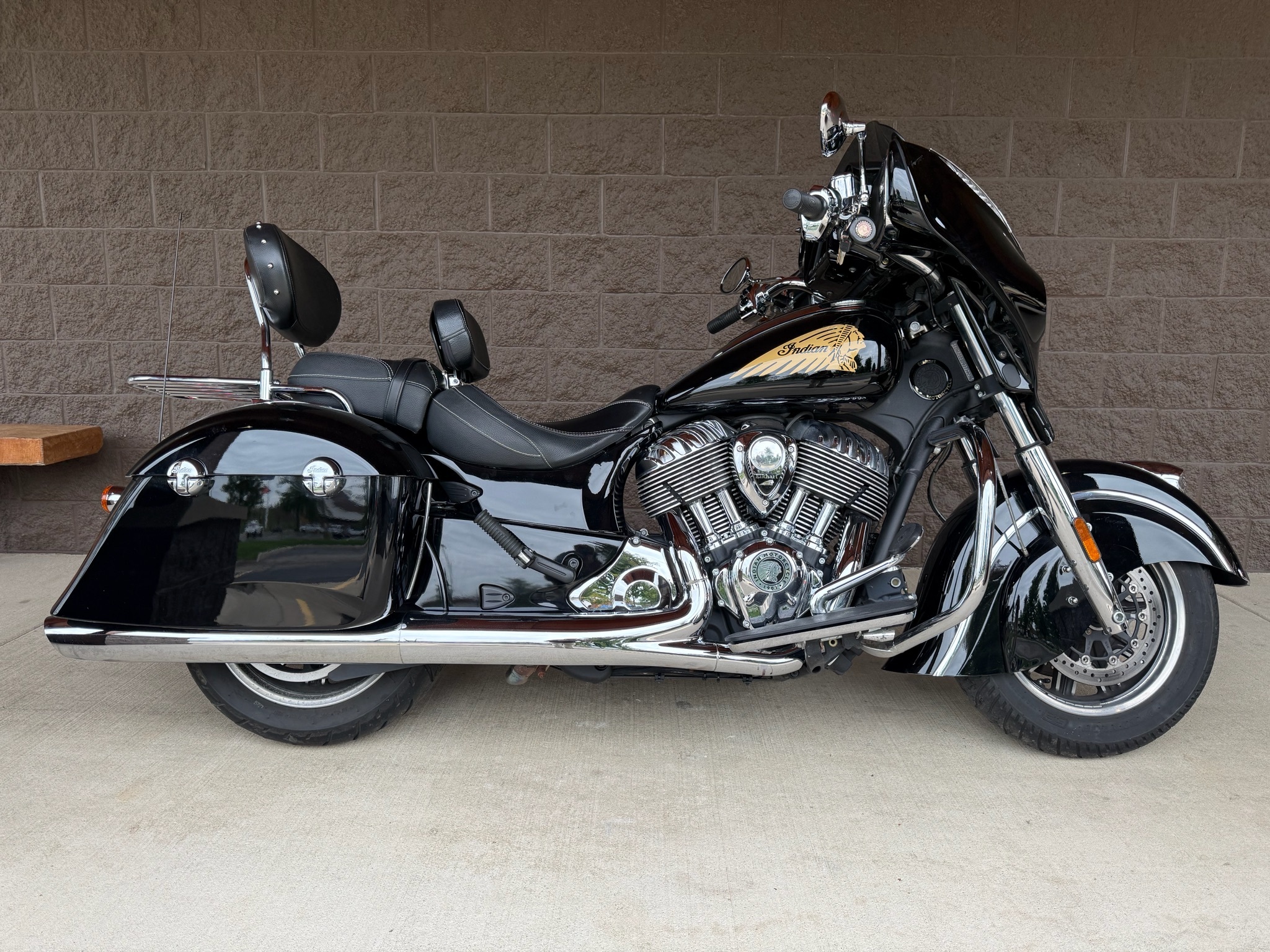 2018 Indian Motorcycle Chieftain® Classic CLASSIC in Elkhart, IN