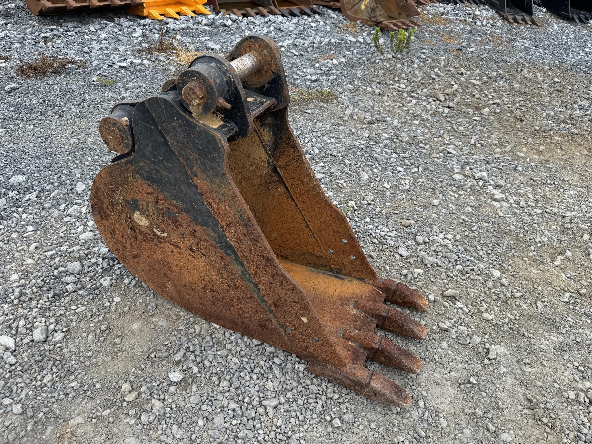 CATERPILLAR Attachment in Womelsdorf, PA
