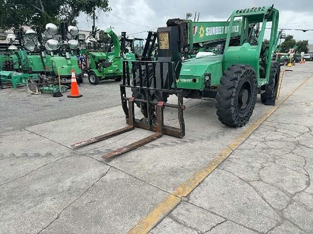 2017 SKY TRAK 6036 in Tampa, FL