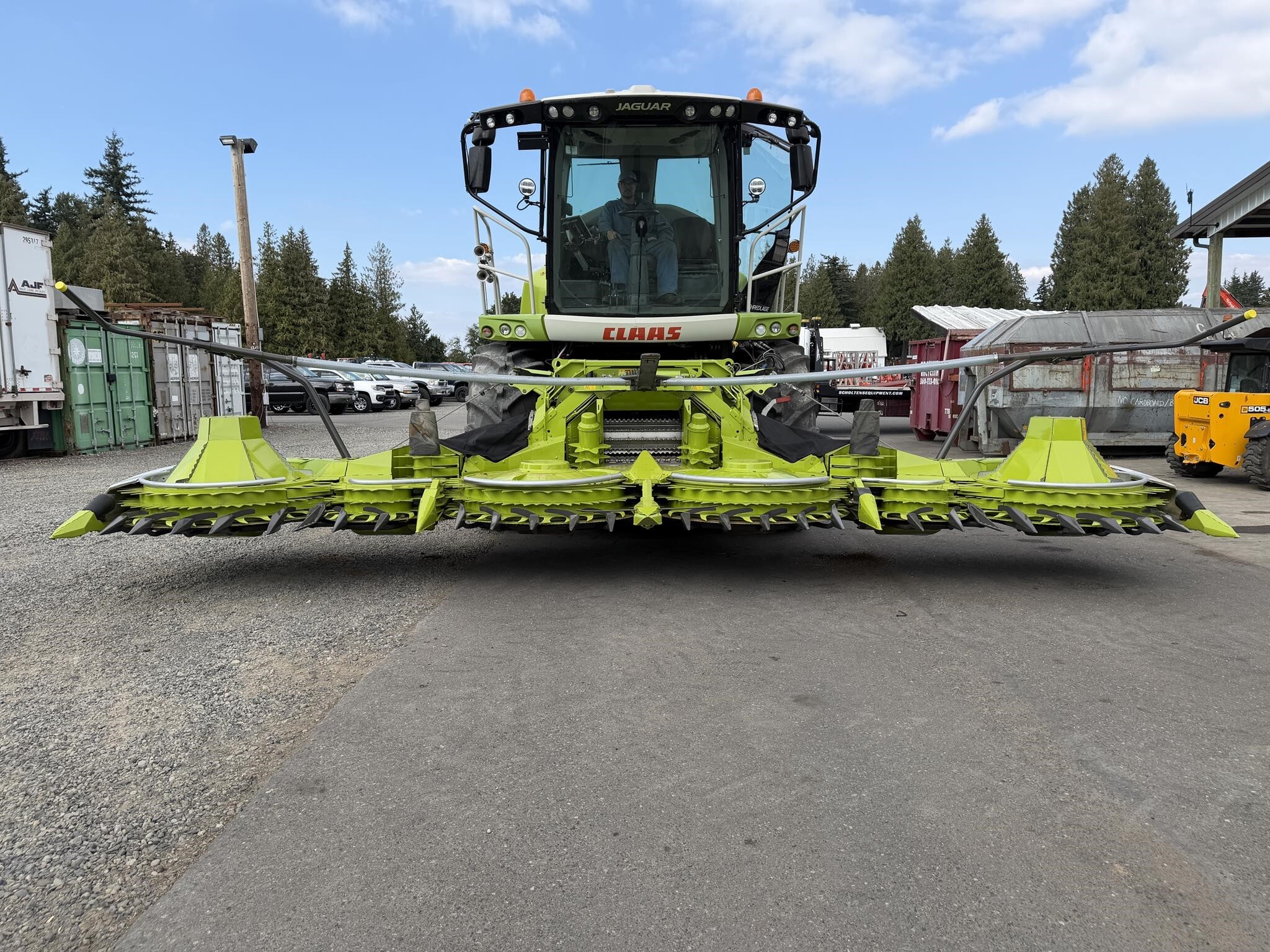 CLAAS ORBIS 750 in Lynden, WA