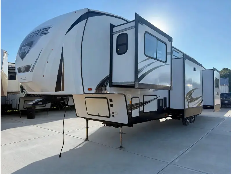 2021 FOREST RIVER SABRE 37FLH