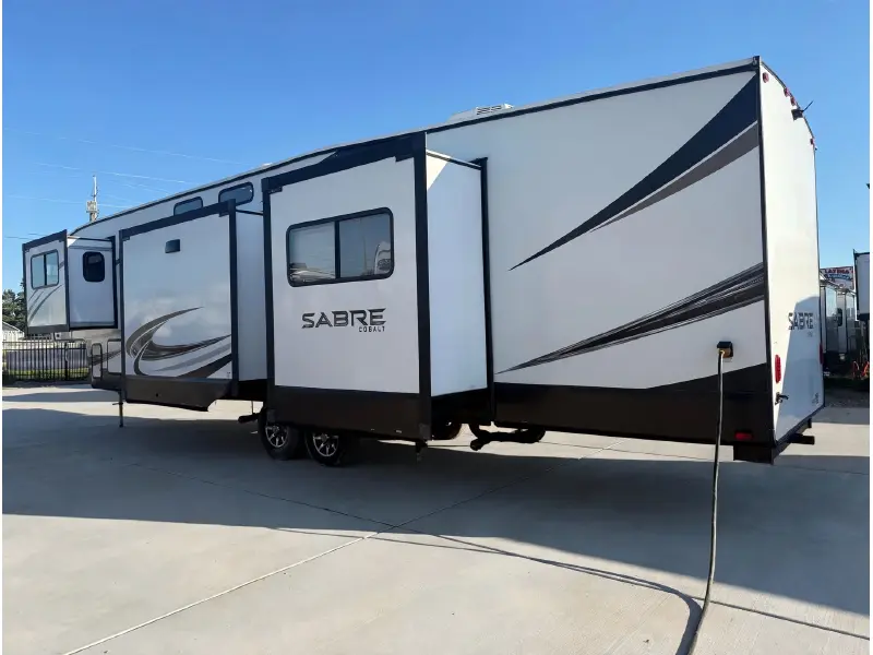 2021 FOREST RIVER SABRE 37FLH