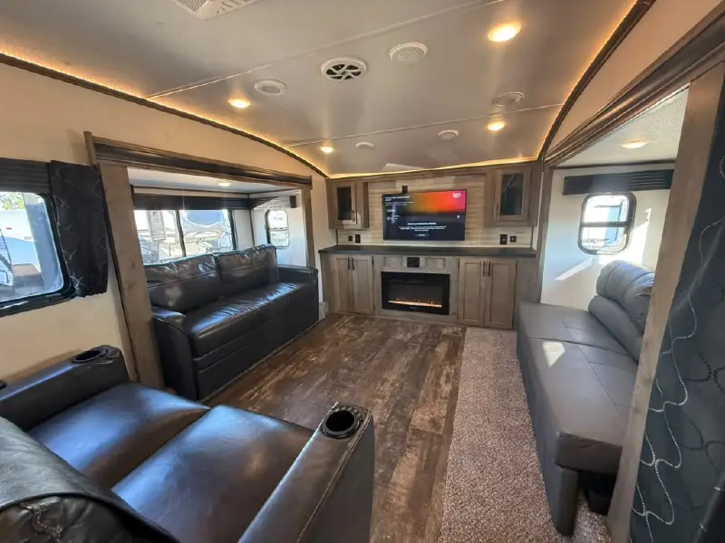 2021 FOREST RIVER SABRE 37FLH
