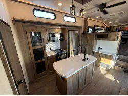 2021 FOREST RIVER SABRE 37FLH