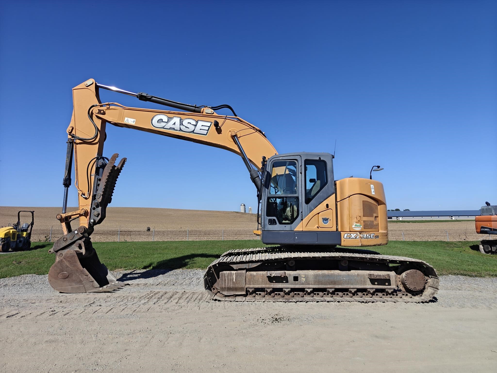 2012 CASE CX235C in Womelsdorf, PA