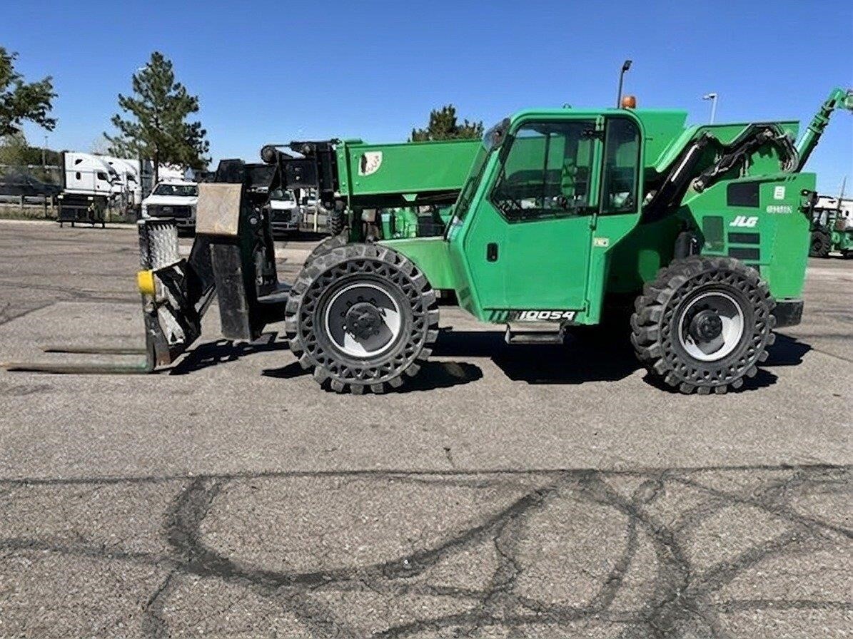 2017 SKY TRAK 10054 in Denver, CO
