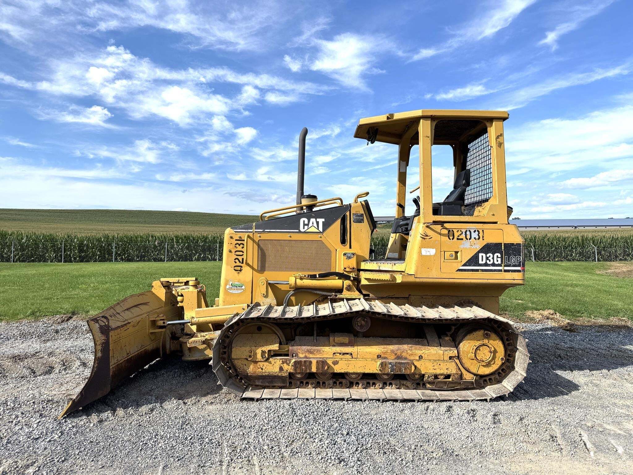 2003 CATERPILLAR D3G LGP in Womelsdorf, PA