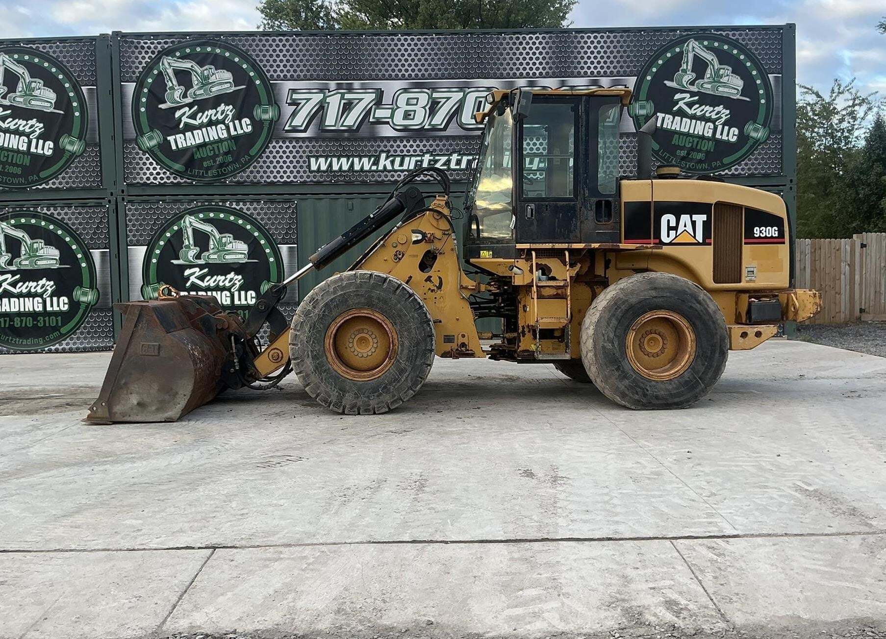 2005 CATERPILLAR 930G in Littlestown, PA