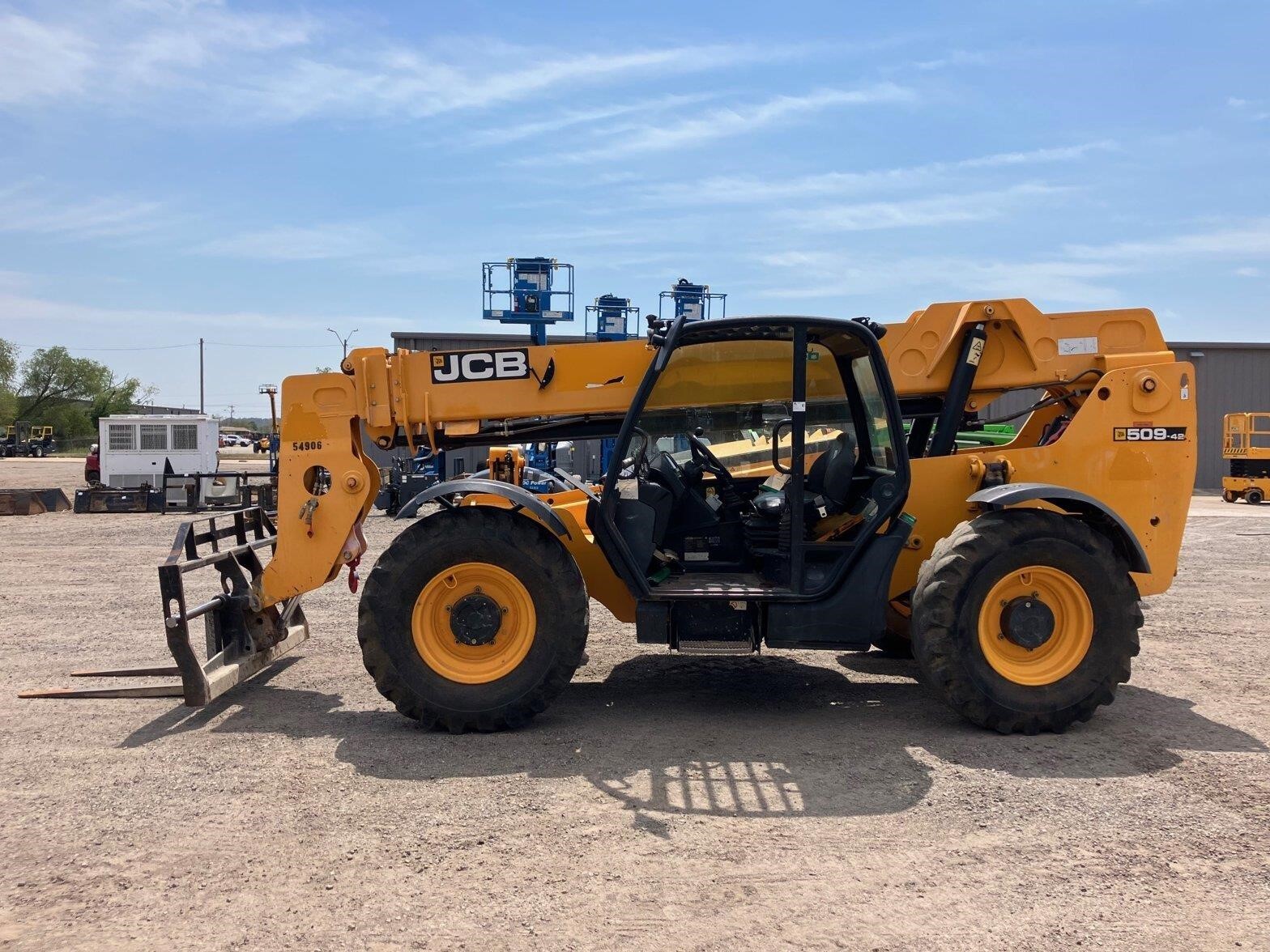 2019 JCB 509-42 in Conway, AR