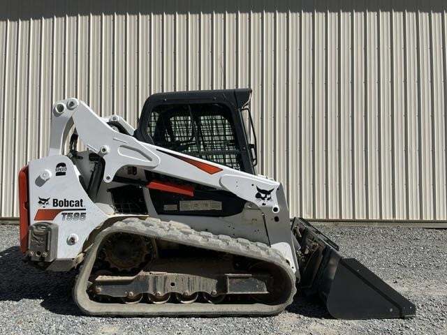 2019 BOBCAT T595 in Bordentown, NJ