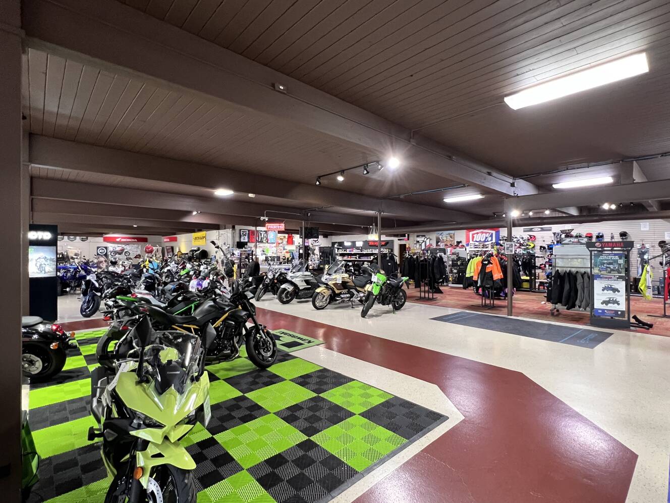 A photo of this 2026 Yamaha Wolverine RMAX2 1000 R-Spec