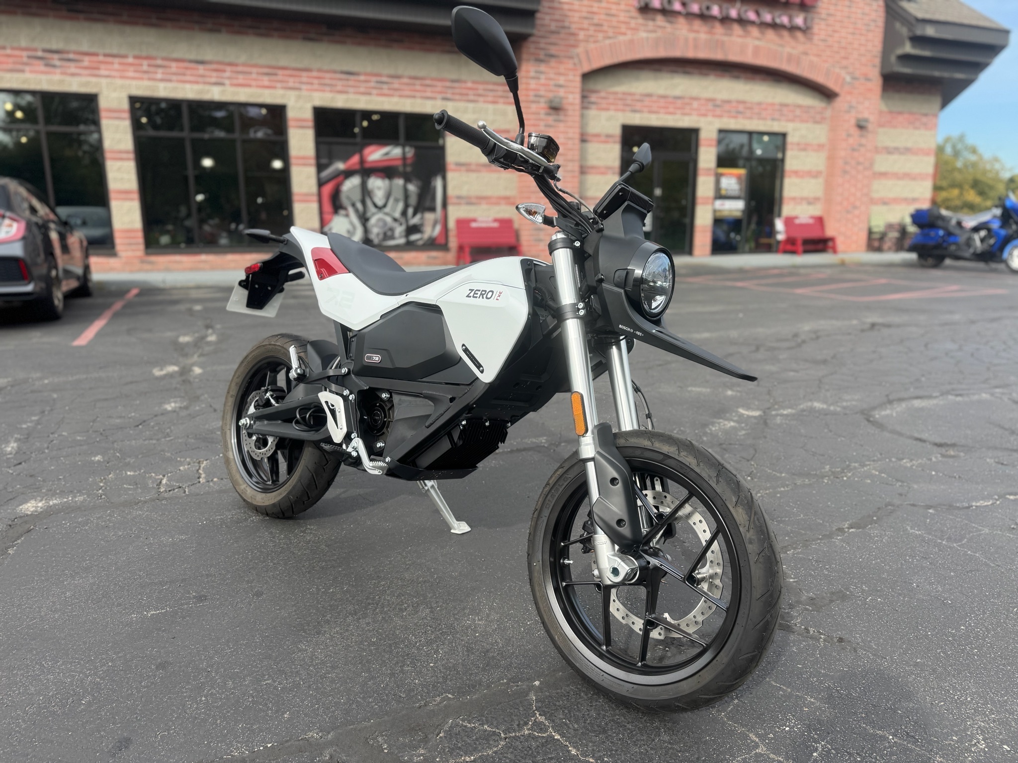 2024 Zero Motorcycles FXE in Muskego, WI